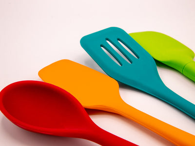 The Dirty Truth About Plastic Cookware