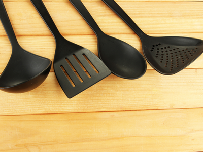 Black Plastic in the Kitchen? Why Bambu’s Natural Bamboo Utensils Are the Smarter Choice