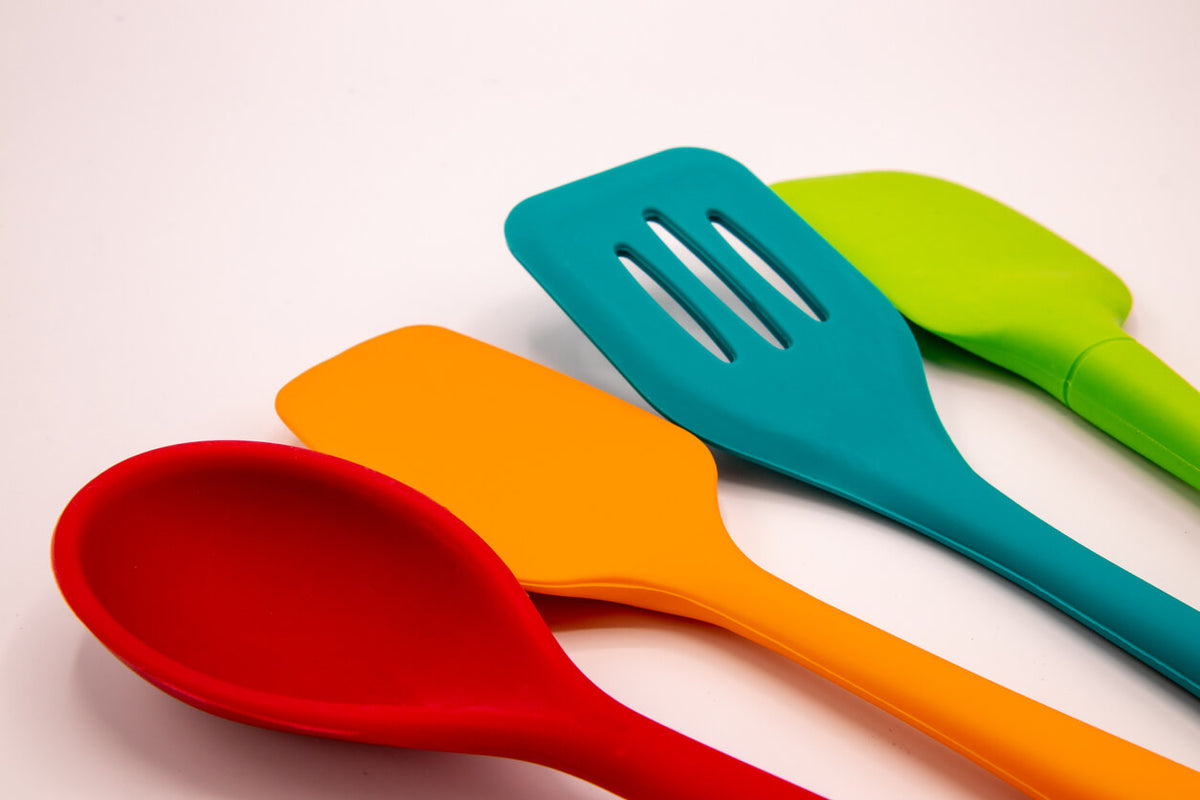 Silicone kitchen utensils: Pros, cons, and characteristics of a non-toxic  kitchenware 