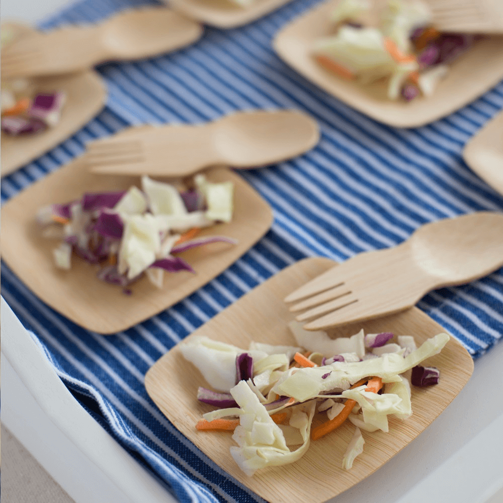 Veneerware® Bamboo Sporks with slaw and tasting plates